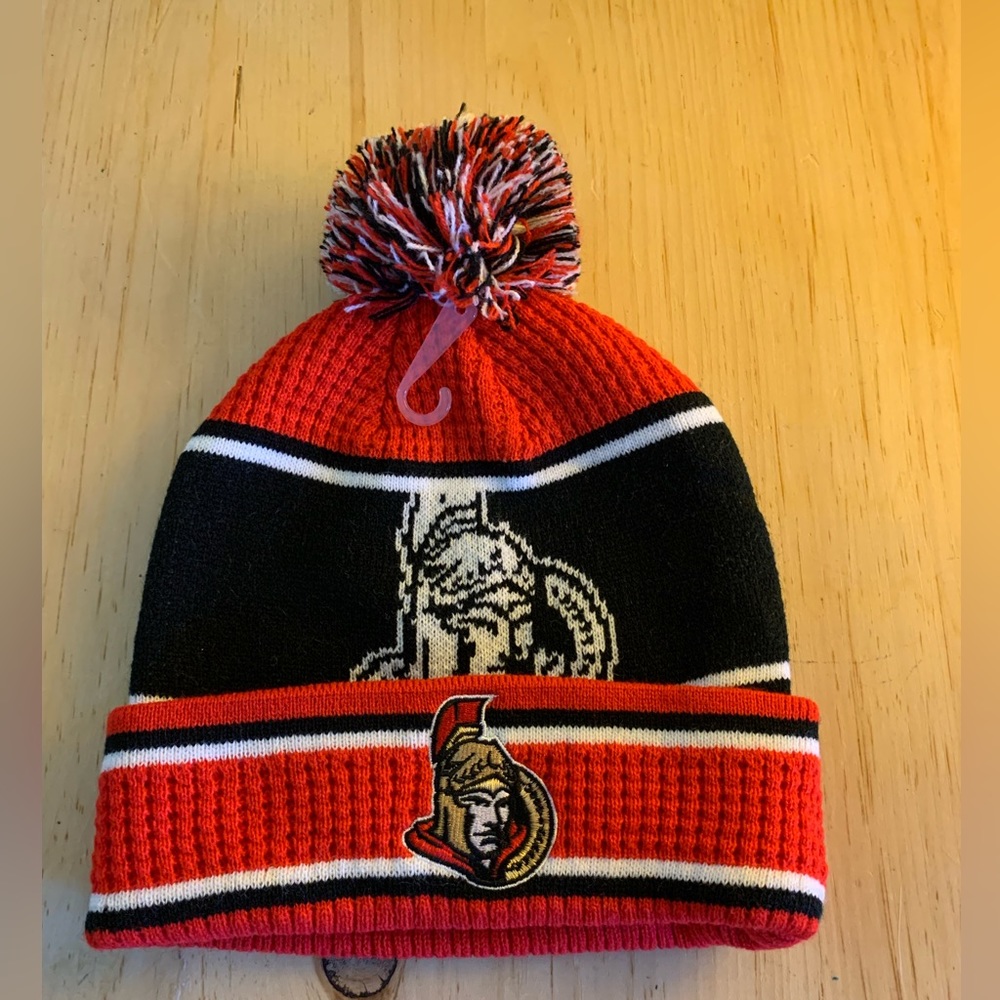 NHL Ottawa Senators Grinder Cuffed Pom Knit Hockey Touque, Youth